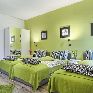 Гостевой дом Top Center Rooms & Studio, Пула