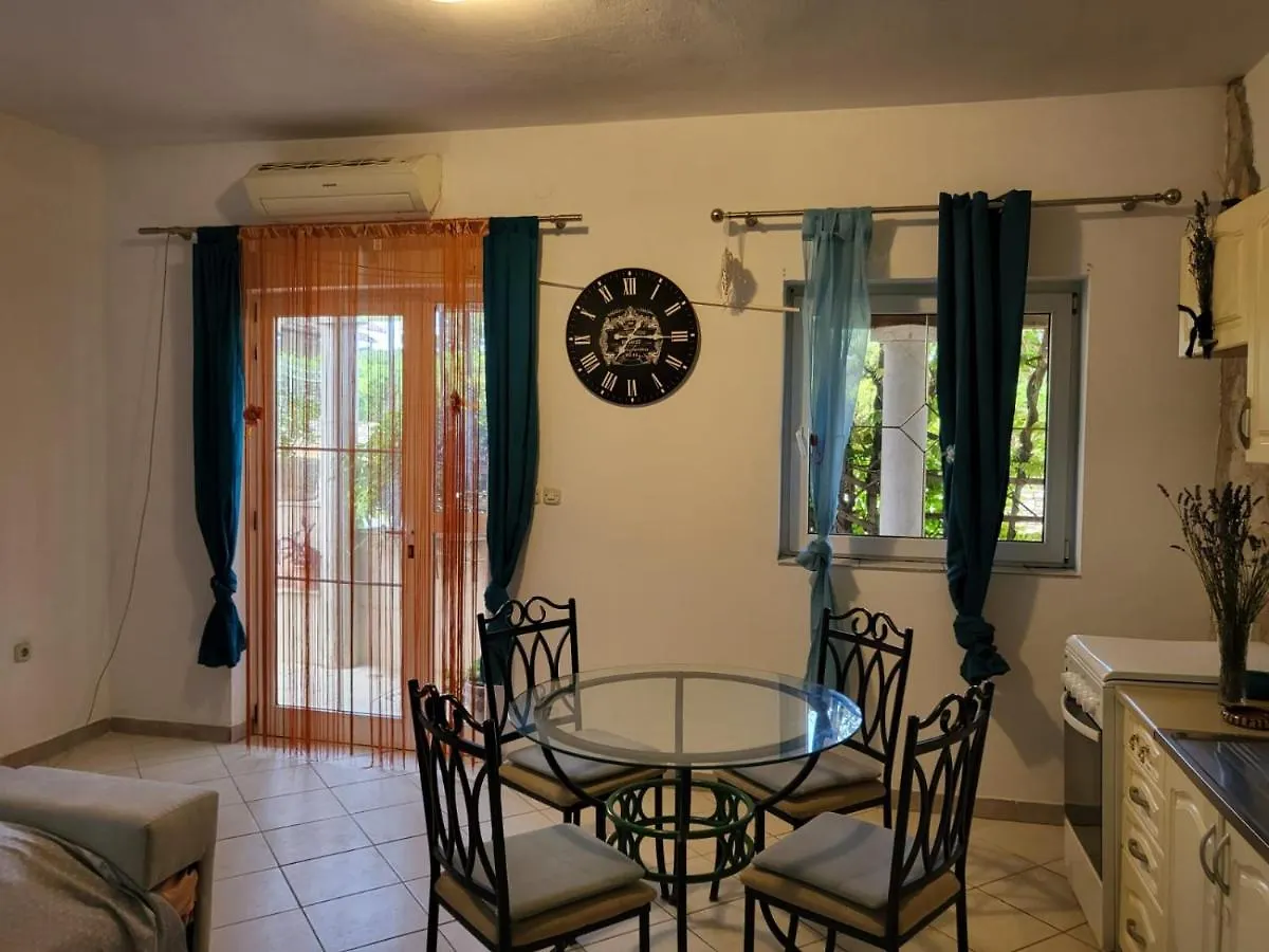 Apartments Pula With Private Parking Self Check In