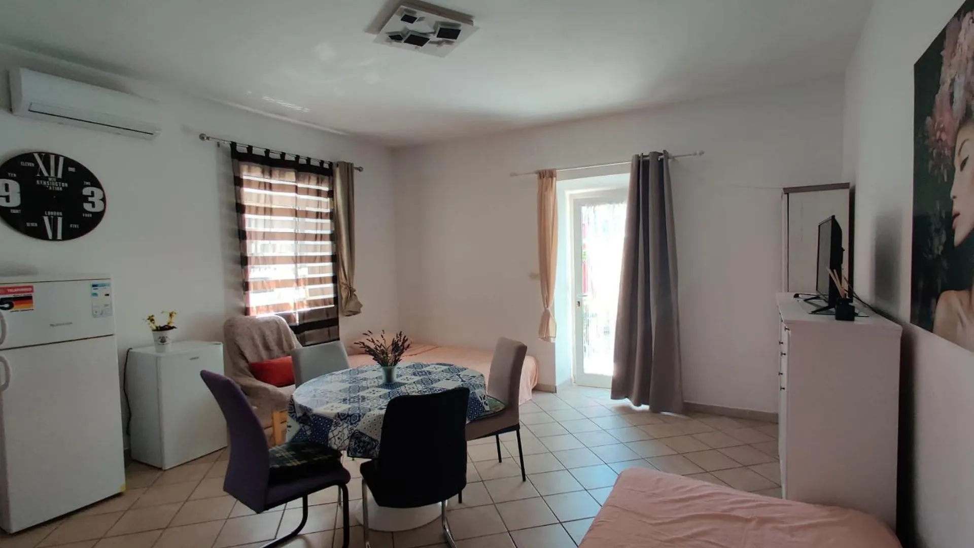 Apartments Pula With Private Parking Self Check In